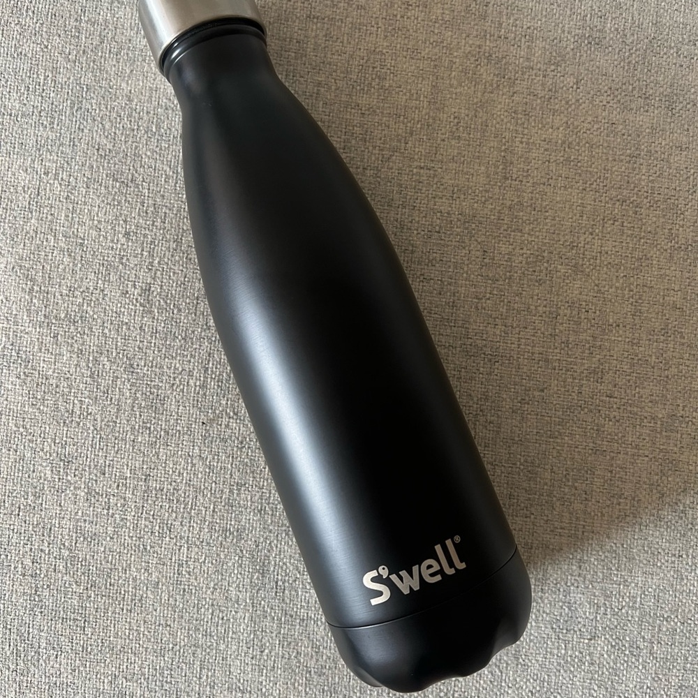 S’well x BMW Black Stainless Steel Reusable Water Bottle, 17oz. NWOT - Picture 3 of 5